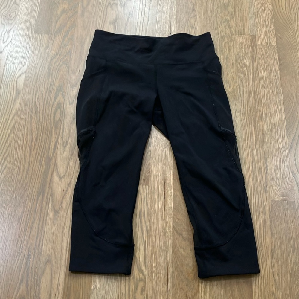 Lululemon Women's Black Home Stretch Breathable Crop Capris Cropped Leggings